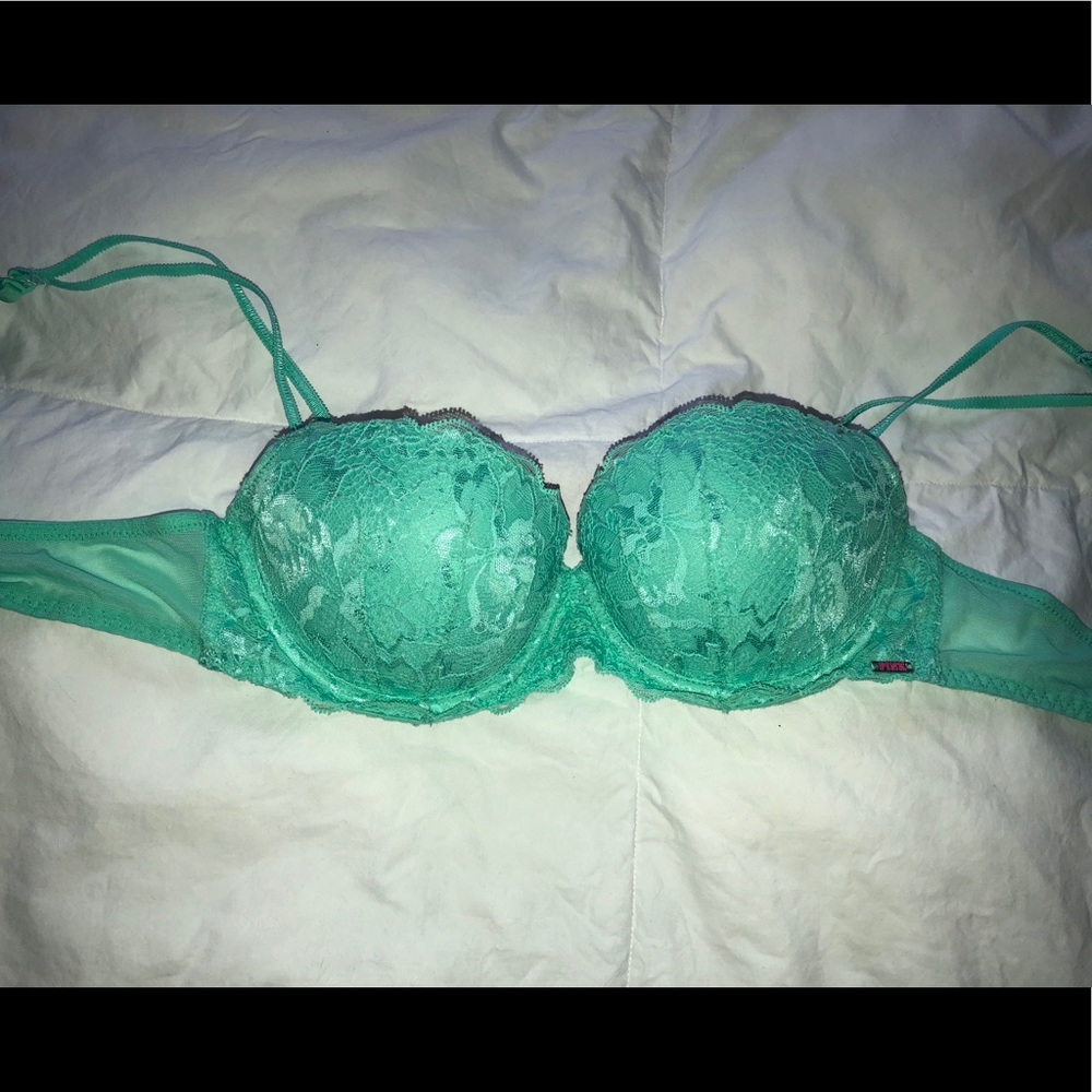 VS lace bra